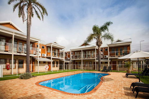 Royal Palms Resort by Nightcap - QLD Tourism 8