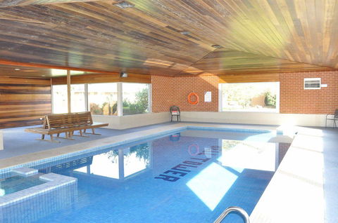 Bell Tower Inn - Queensland Tourism 3