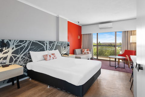 The Plaza Hotel Kalgoorlie - Queensland Tourism 2