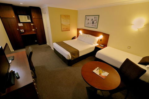 Hospitality Kalgoorlie, SureStay By BW - Queensland Tourism 1