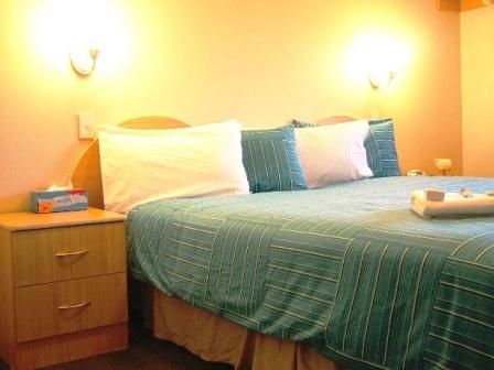 Arena Hotel - Queensland Tourism 1