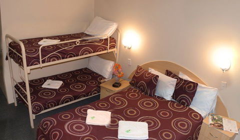 Arena Hotel - Queensland Tourism 2