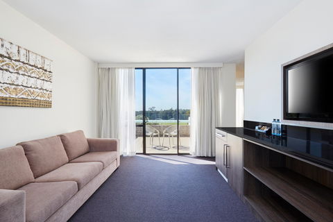 Holiday Inn Warwick Farm - Queensland Tourism 11