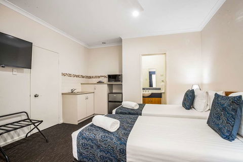 Karratha Central Apartments - QLD Tourism 4