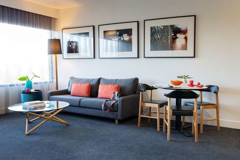 East Hotel - QLD Tourism 4