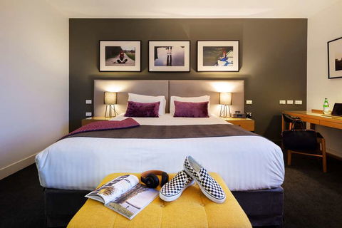 East Hotel - QLD Tourism 10