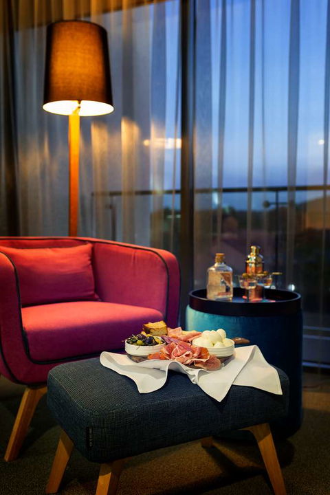 East Hotel - QLD Tourism 12