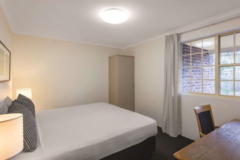 Adina Serviced Apts Canberra Kingston - QLD Tourism 9