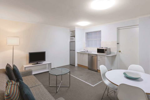 Adina Serviced Apts Canberra Kingston - QLD Tourism 10