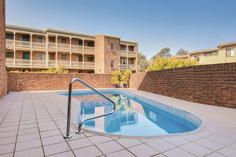 Adina Serviced Apts Canberra Kingston - QLD Tourism 11