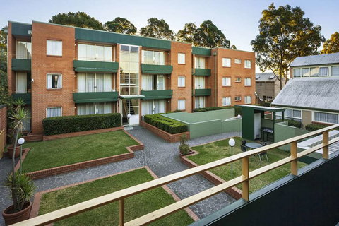APX Apartments Parramatta - QLD Tourism 1