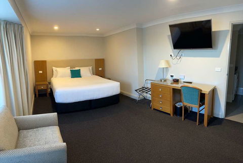 Bathurst Heritage Motor Inn - QLD Tourism 4