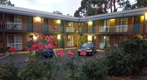 Hepburn Springs Motor Inn - Queensland Tourism 0