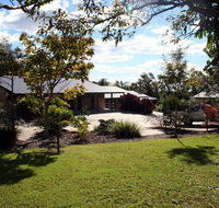 Emeraldene Inn  Eco Lodge - Queensland Tourism