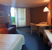 The John Hunter Motel - Queensland Tourism