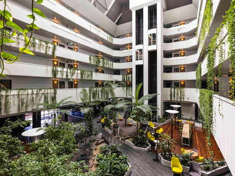 Novotel Darwin Atrium - Queensland Tourism 0
