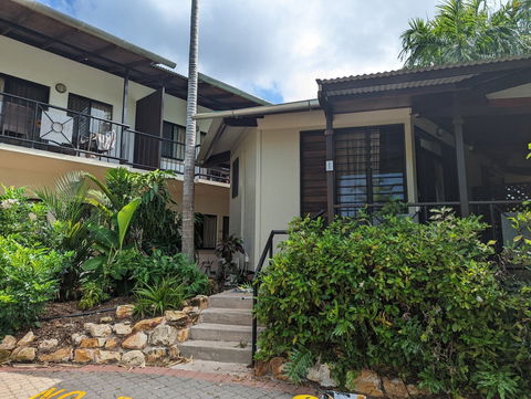 Palms City Resort - Queensland Tourism 0