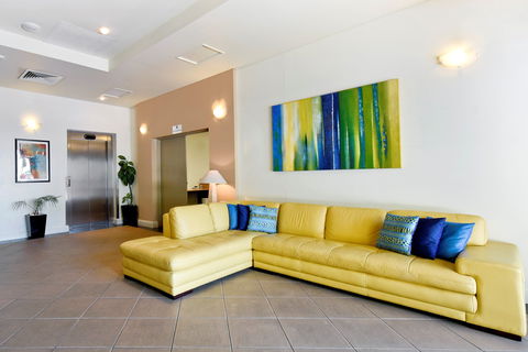 Metro Advance Apartments & Hotel - Queensland Tourism 2