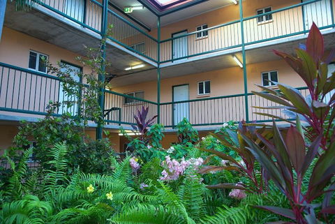 Alatai Holiday Apartments - Queensland Tourism 0