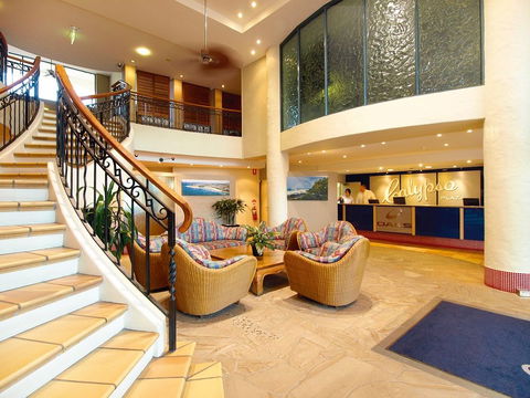 Oaks Calypso Plaza Resort - QLD Tourism 1