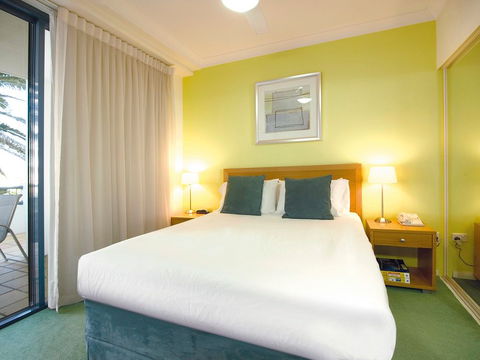 Oaks Calypso Plaza Resort - QLD Tourism 2
