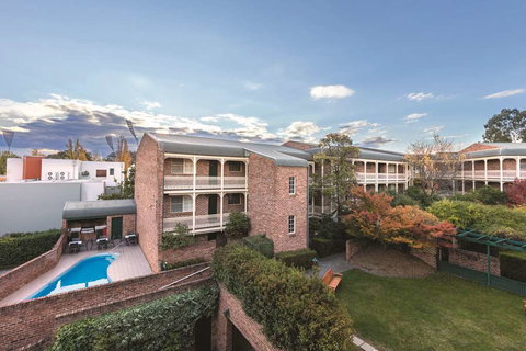 Adina Serviced Apts Canberra Kingston - QLD Tourism 1