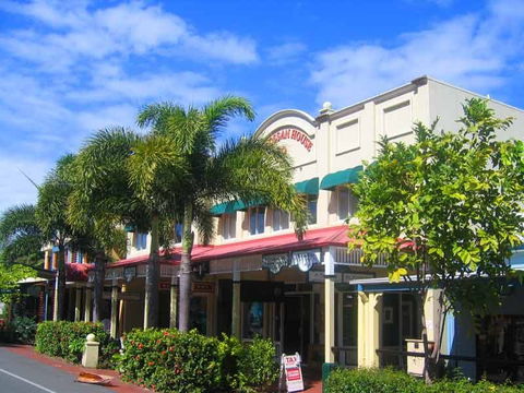 Macrossan House Boutique Holidays Apts - QLD Tourism 0