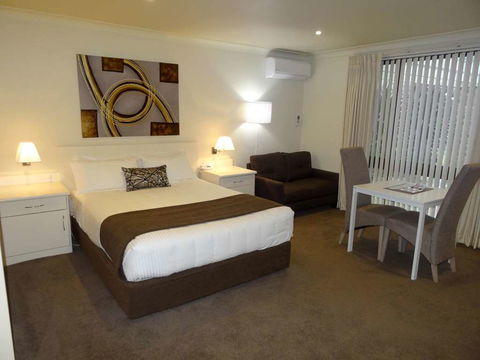 Zig Zag Motel - QLD Tourism 2