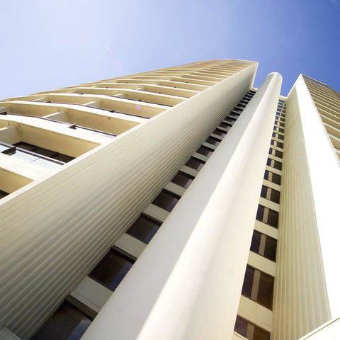 BreakFree Capital Tower - Queensland Tourism 1