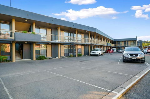 City Reach Motel - QLD Tourism 1