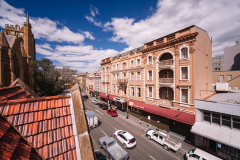 Hadley's Orient Hotel - QLD Tourism 0