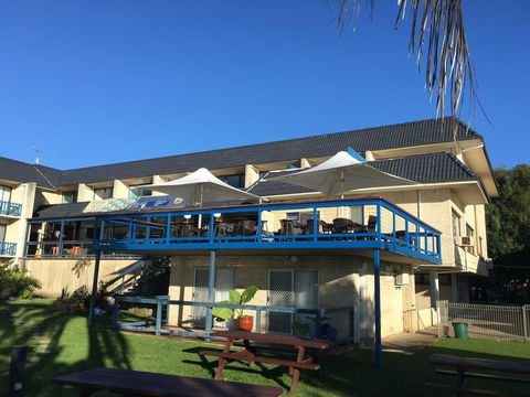 Mariners On The Waterfront - QLD Tourism 0