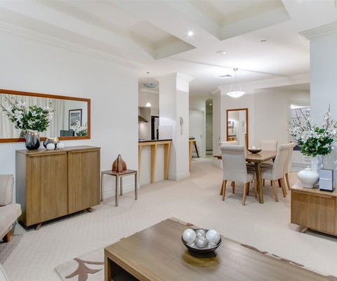 MacArthur Chambers - QLD Tourism 1