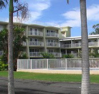 Cabarita Lake Apartments - Queensland Tourism