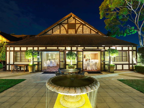 Grand Mercure The Hills Lodge - Queensland Tourism 0
