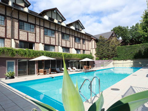 Grand Mercure The Hills Lodge - Queensland Tourism 16