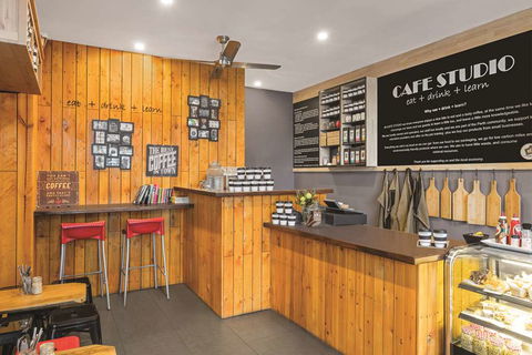 Adina Apartment Hotel Barrack Plaza - Queensland Tourism 16
