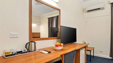 Metro Hotel Perth City - Queensland Tourism 5