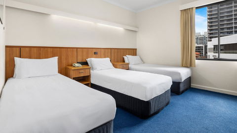 Metro Hotel Perth City - Queensland Tourism 15