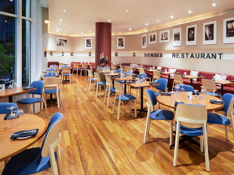 Novotel Perth Langley - Queensland Tourism 12