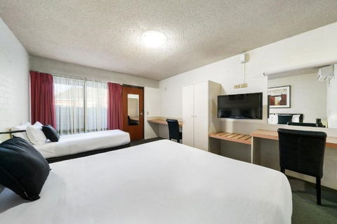 City Reach Motel - QLD Tourism 8