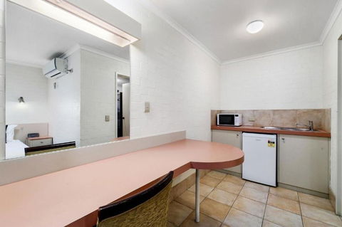 City Reach Motel - QLD Tourism 13