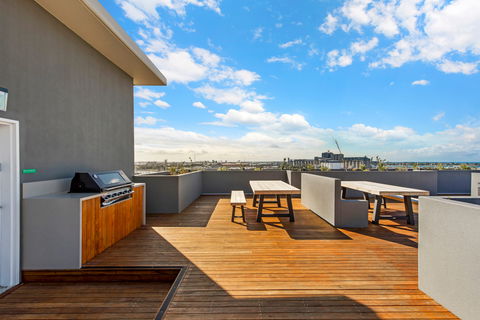 Astra Apartments Newcastle - QLD Tourism 0