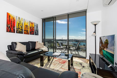 Astra Apartments Newcastle - QLD Tourism 7