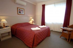 Warners At The Bay Motel - Queensland Tourism 2