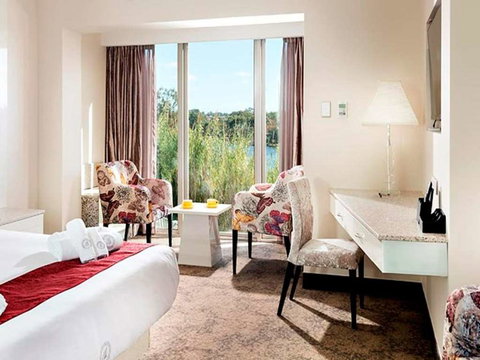 Swan River Hotel - Queensland Tourism 4