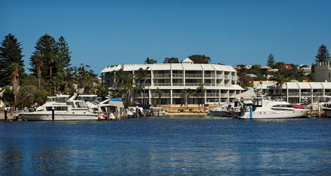 Pier 21 Apartment Hotel - Queensland Tourism 0