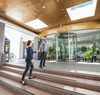 Crowne Plaza Canberra - Queensland Tourism