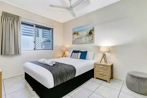 Ramada By Wyndham Whalecove Resort - Queensland Tourism 1