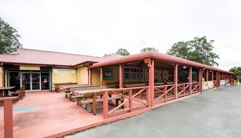 Nightcap at Jamison Hotel - QLD Tourism 0